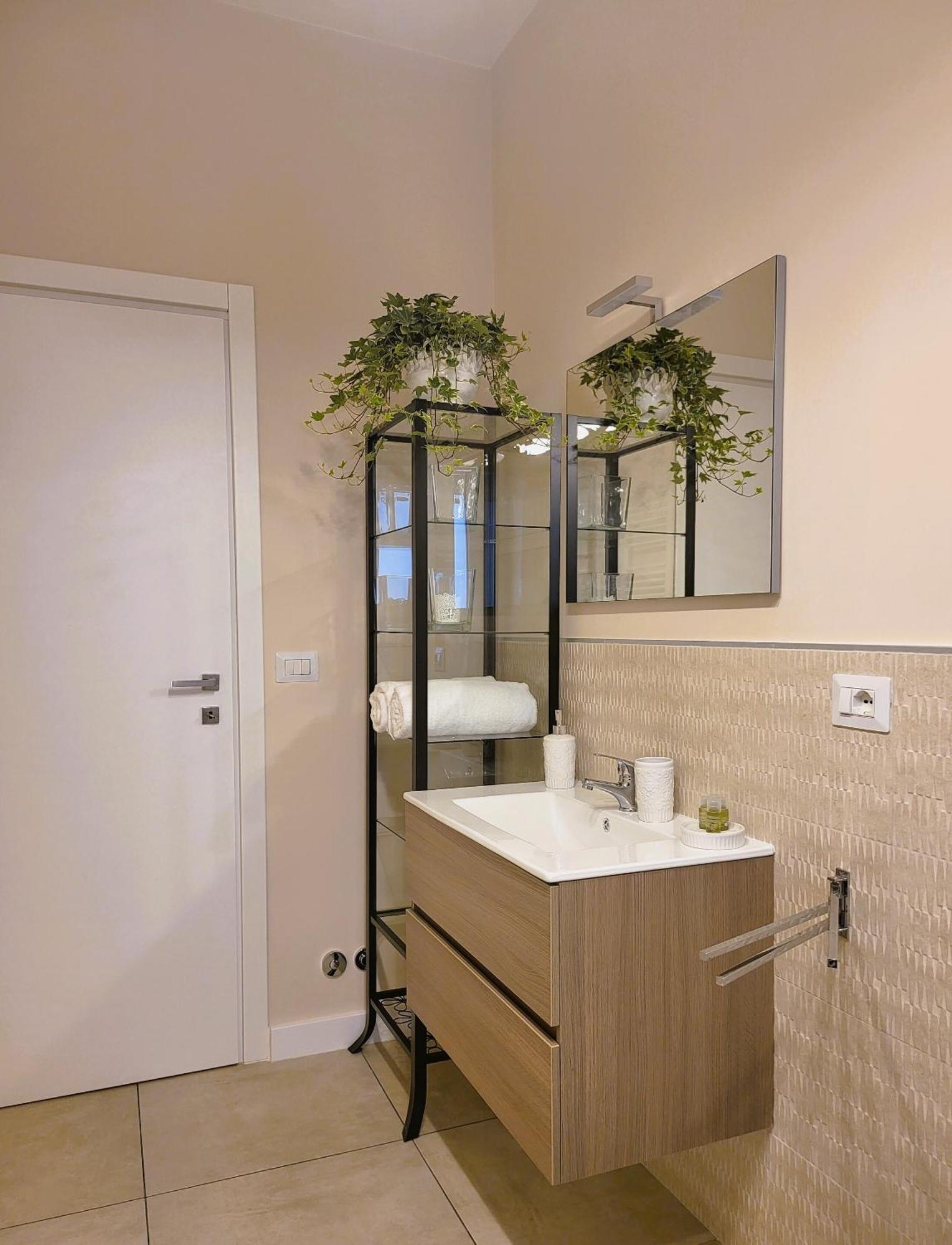 La Dimora Dell'Arte Bed & Breakfast บารี ภายนอก รูปภาพ